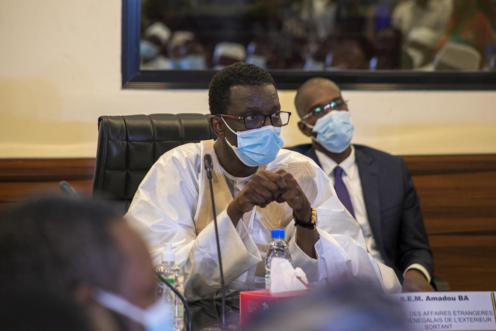 Passation de service entre Amadou Bâ et Aïssata Tall Sall: Les images ! Passation de service entre Amadou Bâ et Aïssata Tall Sall: Les images !