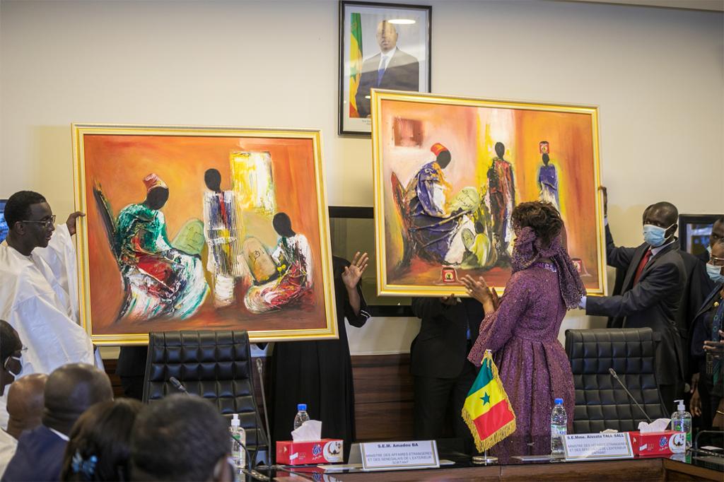 Passation de service entre Amadou Bâ et Aïssata Tall Sall: Les images ! Passation de service entre Amadou Bâ et Aïssata Tall Sall: Les images !