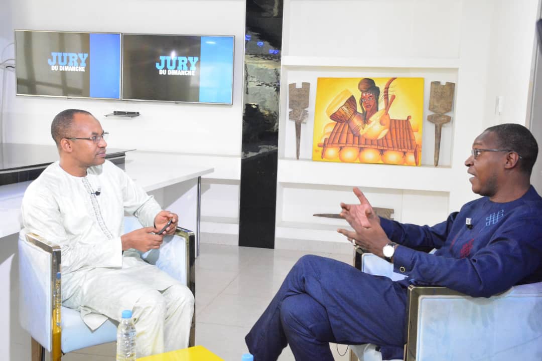 Troisième mandat: "C'est l'évaluation des risques qui fera décider Macky Sall" selon...