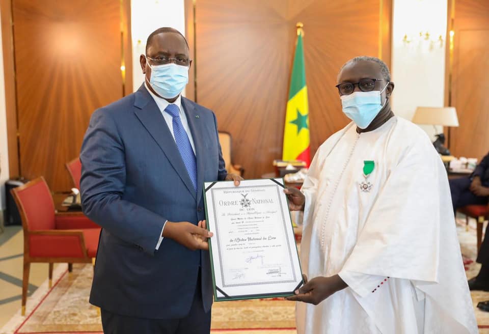 Six représentants du patronat décorés par Macky Sall