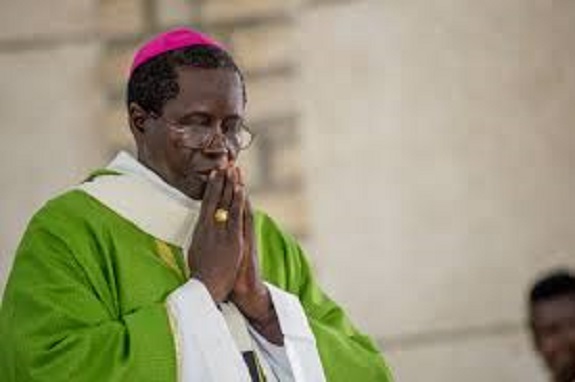 Arnaque aux fidèles: Un homme se fait passer pour l’Archevêque de Dakar