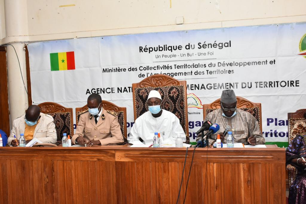 Tambacounda : Oumar GUEYE vulgarise le Plan national d’aménagement et de développement territorial (PNADT). Tambacounda : Oumar GUEYE vulgarise le Plan national d’aménagement et de développement territorial (PNADT).