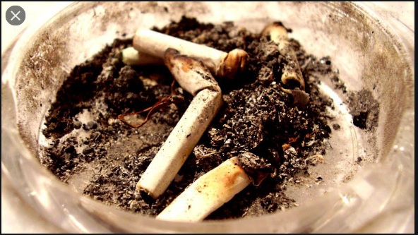Tabagisme: Une loi en vue pour empêcher les jeunes de fumer