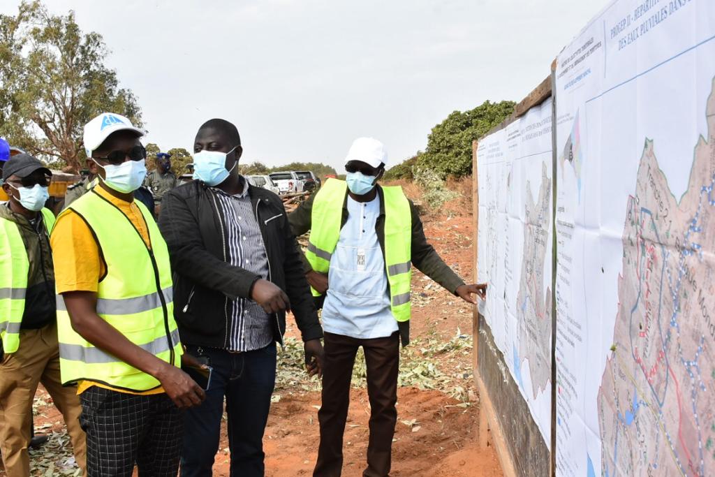 DÉMARRAGE EFFECTIF DU PROGEP II A KEUR MASSAR: OUMAR GUEYE SE RÉJOUIT DE L’ÉTAT D’AVANCEMENT DES OUVRAGES CONTRE LES INONDATIONS
