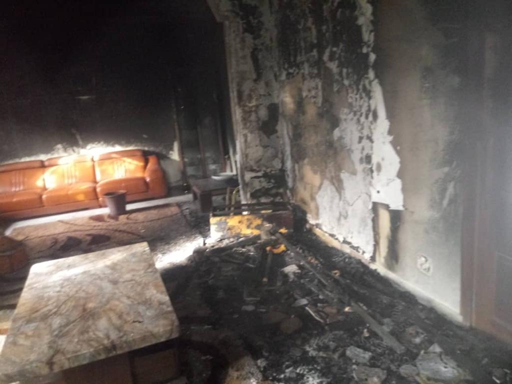Louga: Des militants de Sonko incendient la maison d’Aïda Diallo, mère de Mamour Diallo