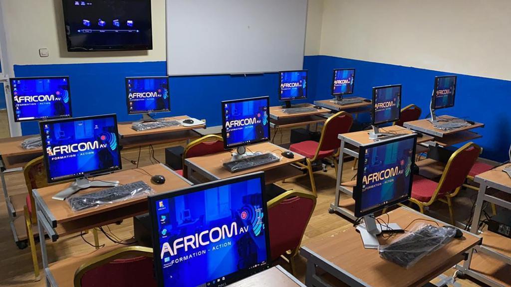 AFRICOM Av, une académie de formation aux métiers de réalisateur, monteur, graphiste..., ouvre ses portes