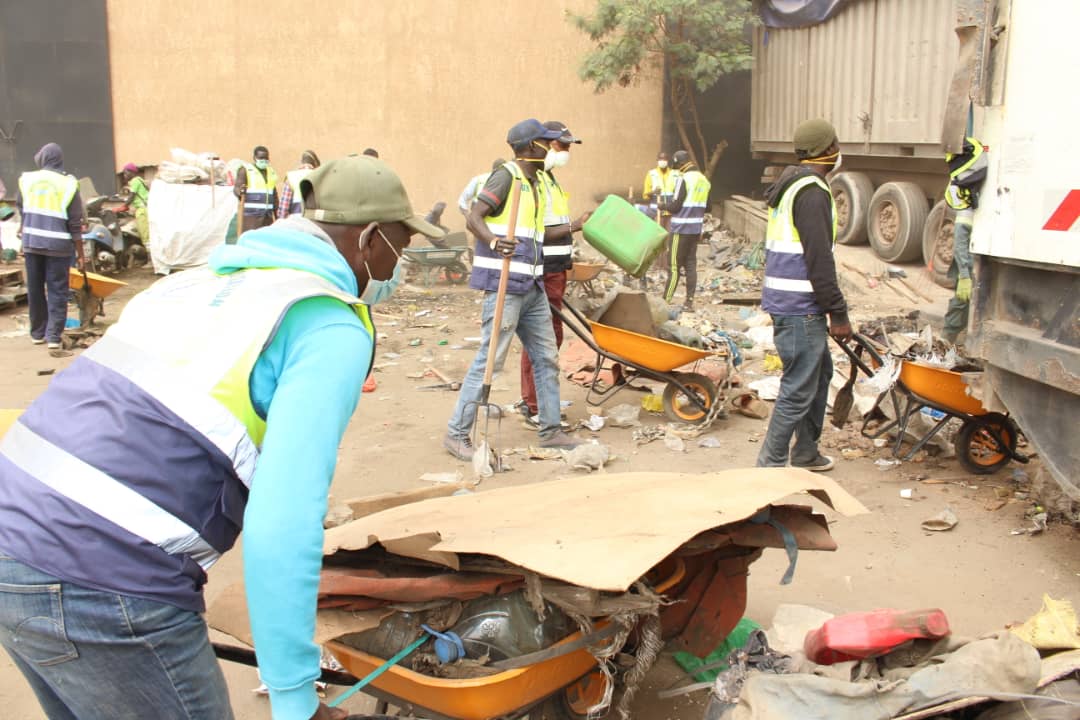 Opérations de désencombrement de la plateforme de distribution du Port autonome de Dakar