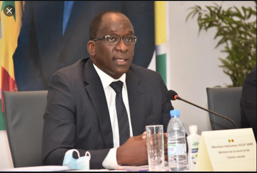 Pour freiner les rumeurs autour des vaccins contre la Covid-19: Abdoulaye Diouf Sarr, premier Sénégalais à être vacciné