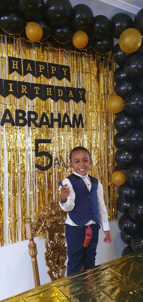 Photos - Cheikh Amar célèbre l'anniversaire de son fils avec la jet-setteuse Karina Tavarez !