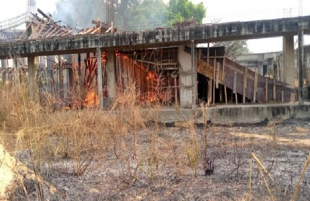 Incendie à l’université de Ziguinchor: D’énormes dégâts, le court-circuit est à exclure, selon un responsable