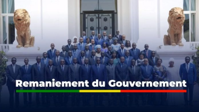 WEEK-END D’ÉMEUTES : LES DÉLOYAUX MINISTRES ET DG « EXILES », RETROUVENT LEURS FOYERS