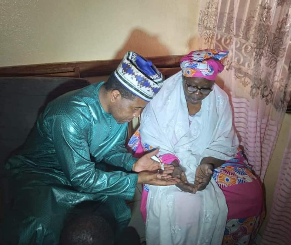 Ziguinchor: Bougane Guèye Dany rend visite à la maman de Ousmane Sonko