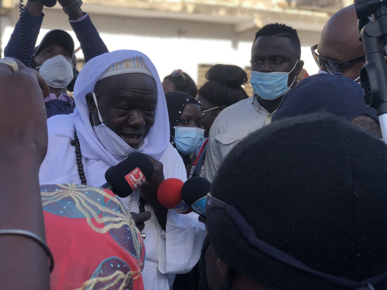 En images: Khalifa Sall démarre ses activités politiques et lance le «dox mbok» En images: Khalifa Sall démarre ses activités politiques et lance le «dox mbok»