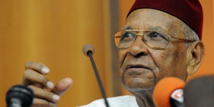 “Quelle mouche a piqué Adama Gaye pour qu'il s’en prenne à Amadou Mahtar Mbow” (Par Oumar Ndiaye)