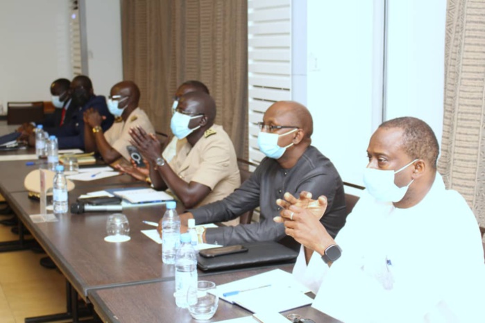 Port de Ndayane: Le DG Aboubacar Sadekh Bèye rencontre les autorités locales et rassure les populations
