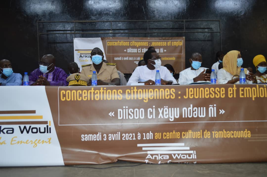 Mamadou Kassé réunit la jeunesse de Tambacounda autour de la table