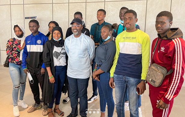 Petit-déjeuner du week-end de Pâques :  Cheikh Ahmed Tidiane Ba à l’écoute des bacheliers Médinois de l’année 2020