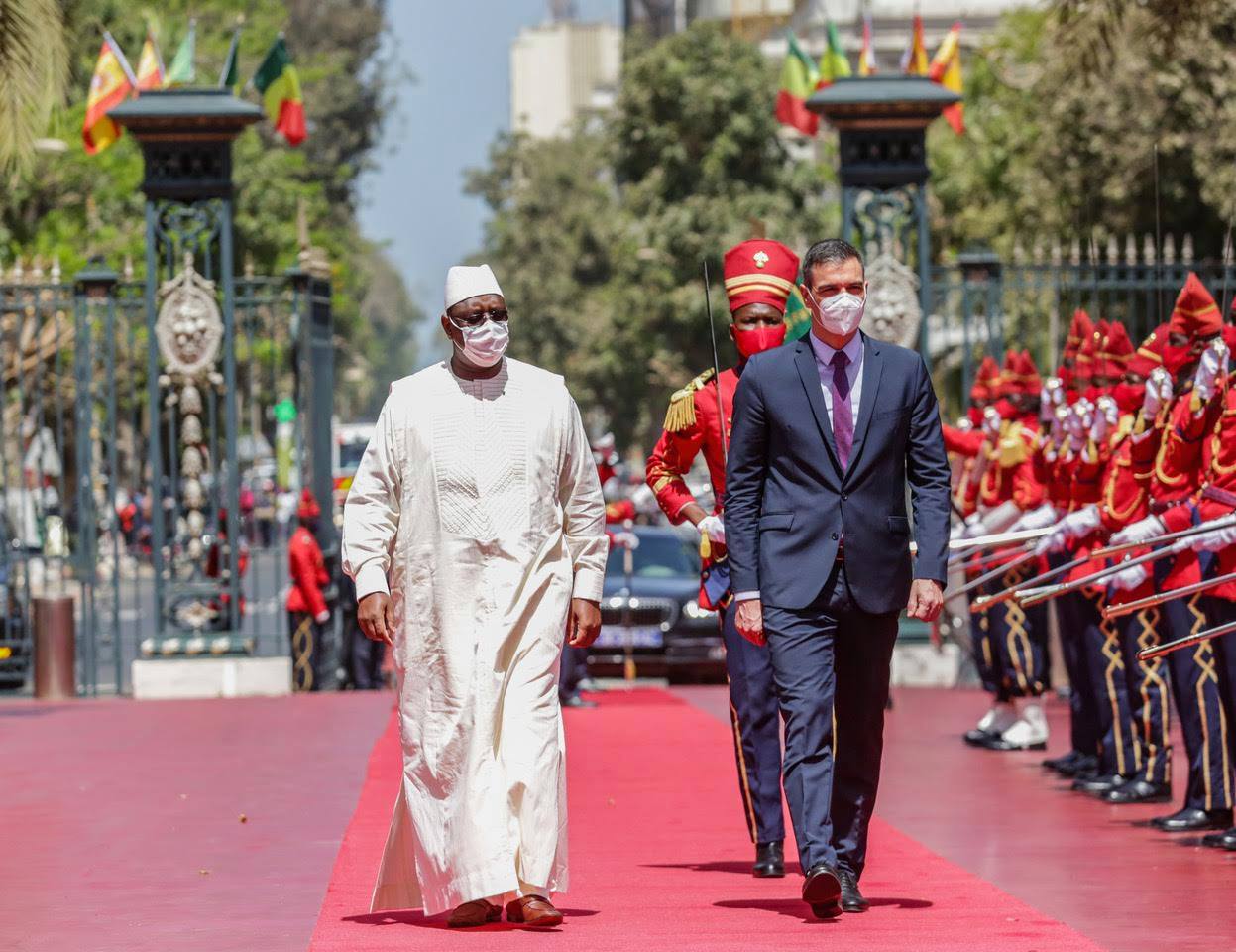 REPLAY / PALAIS DE LA REPUBLIQUE : Le président de la République reçoit le Premier ministre espagnol