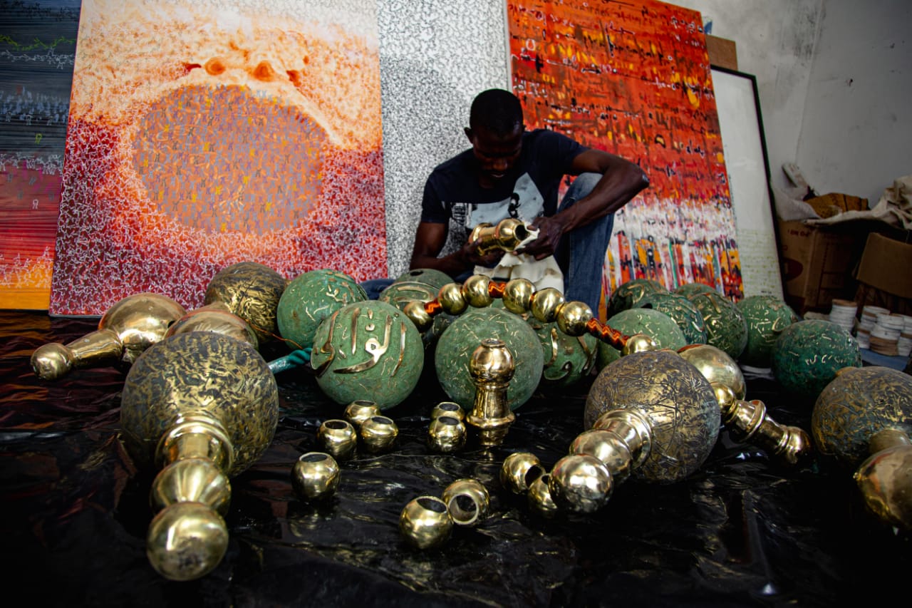 L'artiste Mbaye Babacar Diouf présente "Perles de lumière ", en première au Sénégal, du 1er au 10 mai 2021