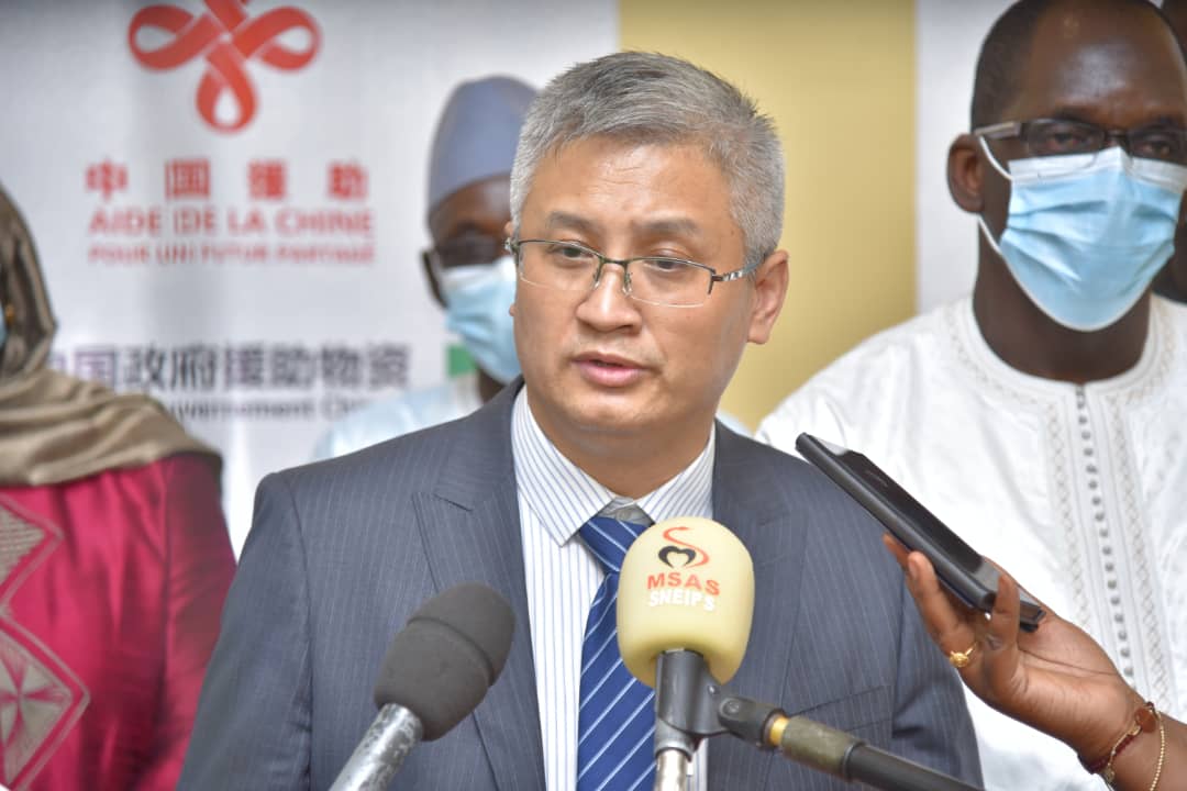 Réception de 300 000 doses de vaccins Sinopharm: "Avec ce don, nous pouvons accélérer le processus de vaccination...." (Abdoulaye Diouf Sarr) Réception de 300 000 doses de vaccins Sinopharm: "Avec ce don, nous pouvons accélérer le processus de vaccination...." (Abdoulaye Diouf Sarr)
