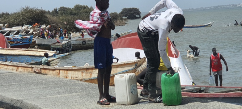 (PHOTOS)/Soif à Ndar: La grosse ruée vers le fleuve