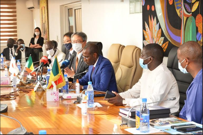 Photos: Signature de l’échange de notes pour l’ISSD, entre l'Etat du Sénégal et le Japon