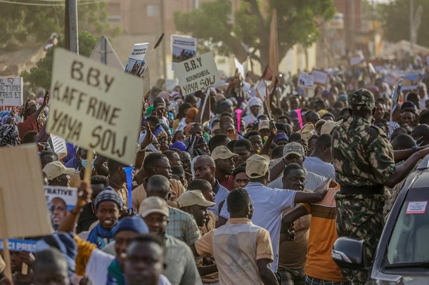 Arrivée à Kaffrine : une marée humaine à l’accueil du président Macky Sall