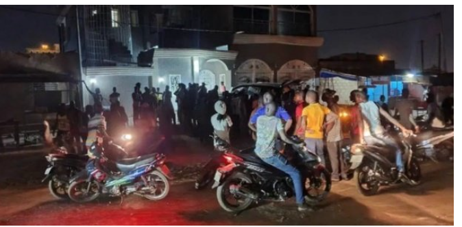 Un très riche homme d'affaires abattu devant sa maison par des hommes à moto