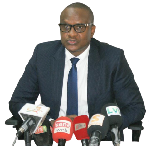 Lat Diop se déchaîne sur Adama Faye: «Il doit respecter sa sœur, qui se trouve être la Première dame du Sénégal»