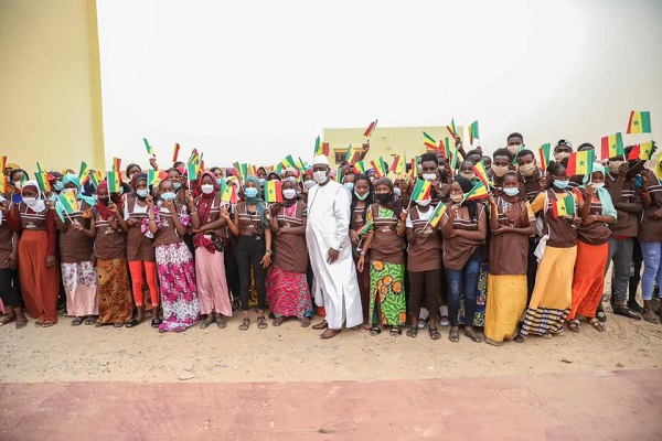 Actes d’une tournée économique : lancement officiel des travaux de 12 ponts du Daandé Mayo, inauguration du Lycée Hassan Sadio Diallo de Nguidjilone