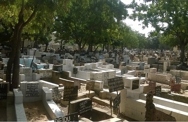 Pikine-le cimetière musulman surpeuplé : les populations manifestent pour son extension