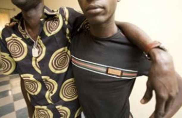 Acte contre nature: Abdoulaye Diallo et Mandio Dramé, deux homosexuels, trouvés en pleins ébats