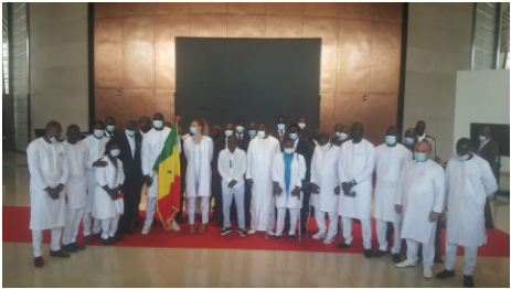 JO de Tokyo: Le drapeau national remis à la délégation sénégalaise