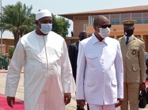 Dégel des relations entre Banjul et Conakry : Macky Sall  sur ses gardes