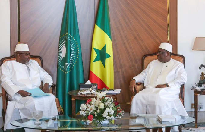 Présentation de condoléances: Macky Sall chez le défunt Médiateur de la République