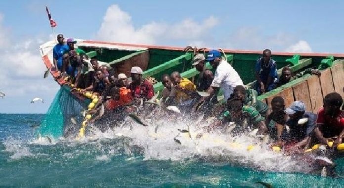 Saint-Louis / Accident en haute mer: Un bateau heurte une pirogue et fait une victime