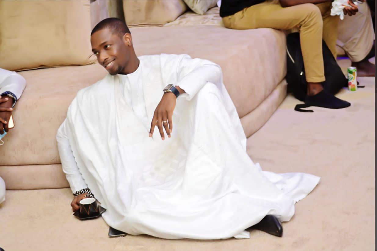 Visite de courtoisie de la délégation du Gfm à Touba: Birane Ndour et Cie chez Sokhna Balli Mountakha (Photos) Visite de courtoisie de la délégation du Gfm à Touba: Birane Ndour et Cie chez Sokhna Balli Mountakha (Photos)