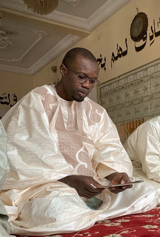 Célébration du Magal: Ousmane Sonko en toute discrétion chez Cheikh Ahmadou Saliou Mbacké, Khalife de Serigne Saliou