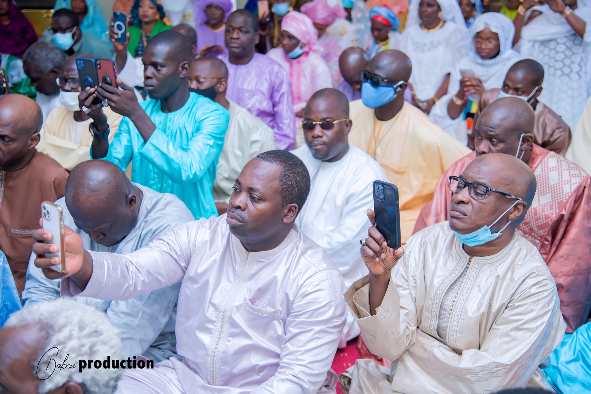 Ziarra de la Fondation Cheikh Ahmadou Bamba et Murid Islamic Community après du Khalife général Ziarra de la Fondation Cheikh Ahmadou Bamba et Murid Islamic Community après du Khalife général