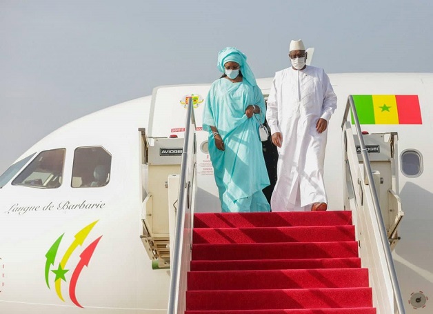 Le Président Macky Sall en visite en Gambie: Les premières images de son arrivée