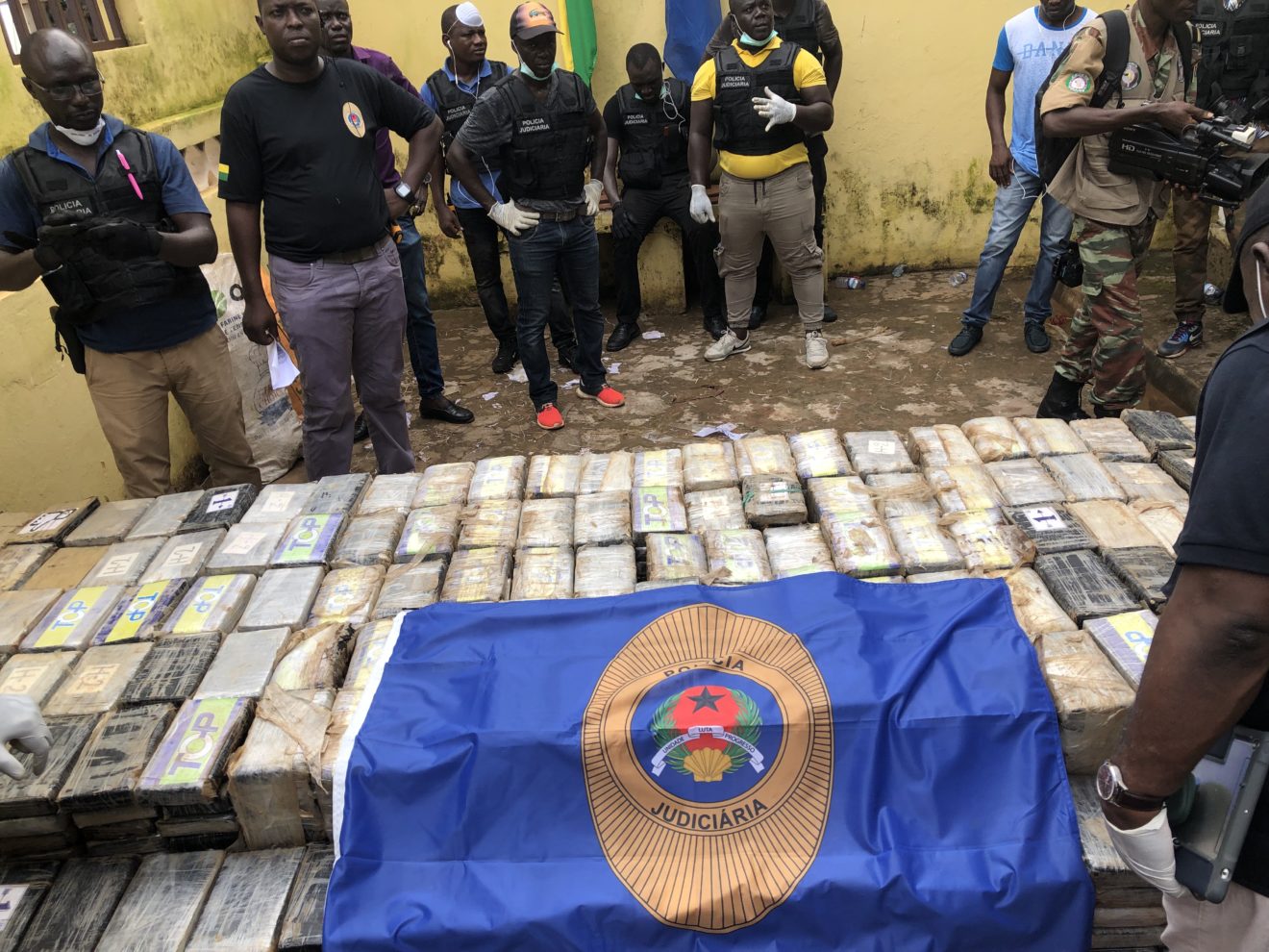 Guinée-Bissau: Recrudescence des saisies de cocaïne, la Police judiciaire arrête un officier avec 900 kilos