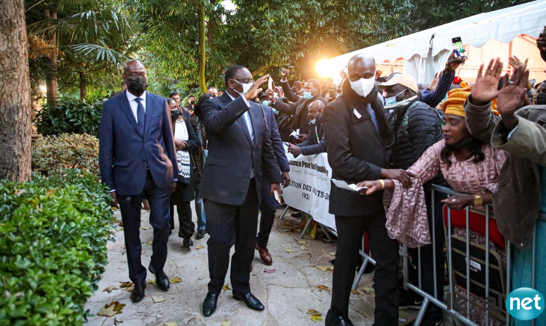 Le Président Macky Sall a été accueilli chaleureusement par une très forte mobilisation des Sénégalais de France