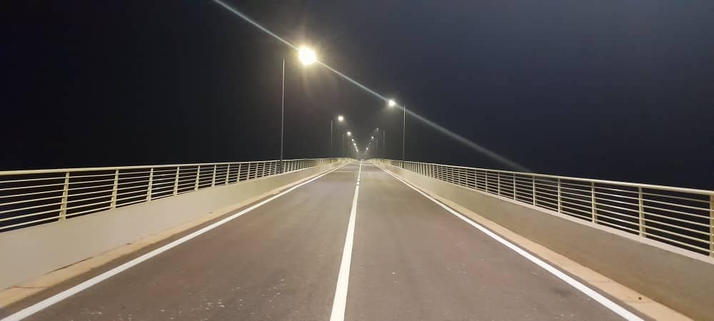 Le pont de Marsassoum s’étend sur un lien linéaire de 484 mètres pour 5,5 km de routes de raccordement revêtues Le pont de Marsassoum s’étend sur un lien linéaire de 484 mètres pour 5,5 km de routes de raccordement revêtues