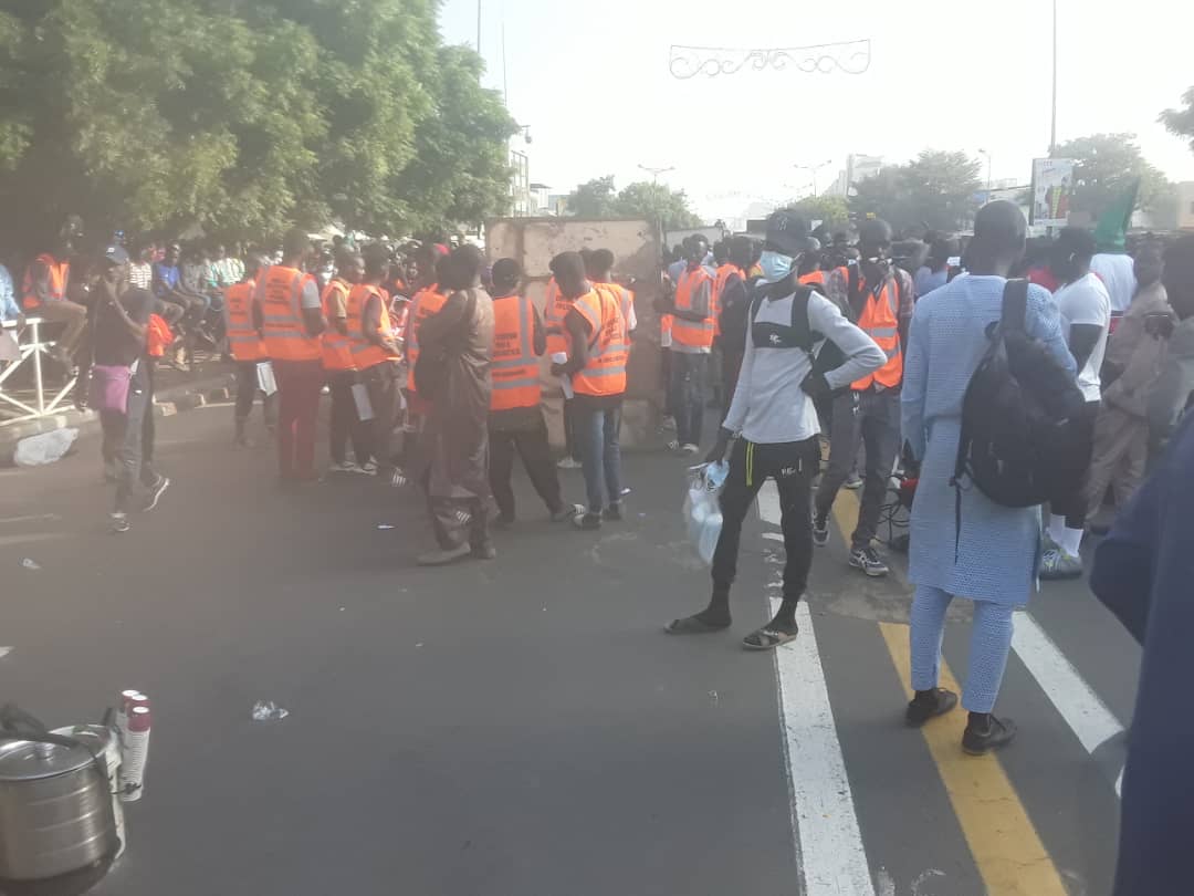 Place de la Nation: Flop total de la manif de Y en a Marre et de FRAPP ( Photos - Vidéo )