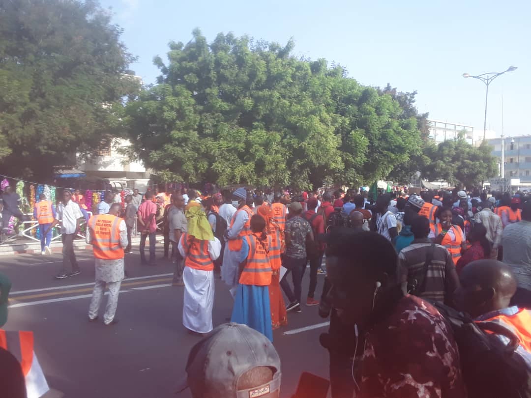 Place de la Nation: Flop total de la manif de Y en a Marre et de FRAPP ( Photos - Vidéo ) Place de la Nation: Flop total de la manif de Y en a Marre et de FRAPP ( Photos - Vidéo )