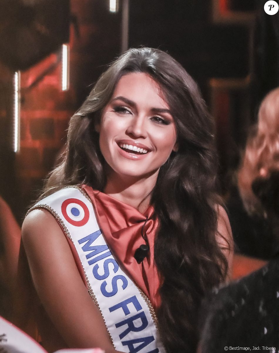 "Je n'ai pas toujours eu ce corps" : Diane Leyre (Miss France 2022) se confie sur ses anciennes "rondeurs"