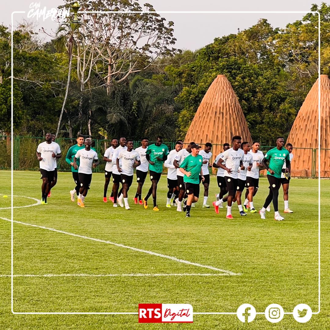 Photos / CAN 2021: Premier galop d’entraînement des « Lions » au Cameroun