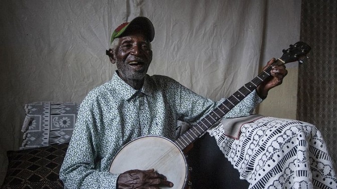 Malawi : A 92 ans, « le jeune Chalamanda»  enflamme TikTok