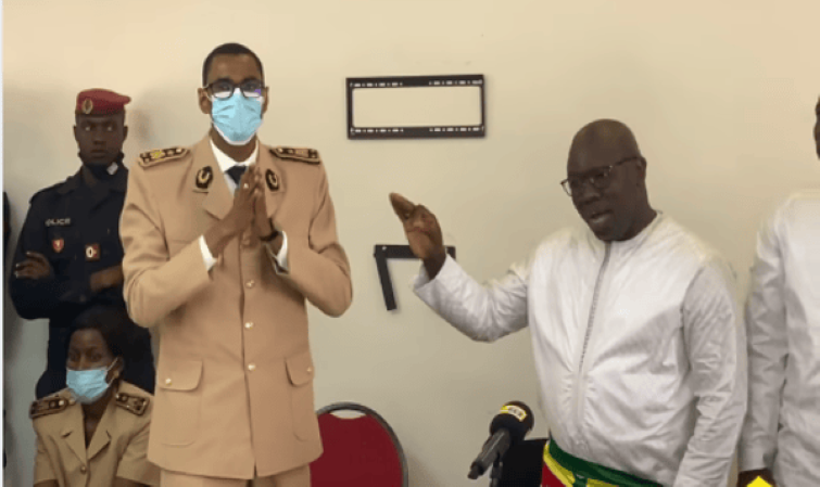 Passation de service sans Aliou Sall: "C'est une morsure juridique commise par Ahmed Aïdara", selon...