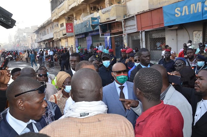 « Salle de vente » ravagé par un incendie : Solidaires, Barth Dias et Alioune  Ndoye  apportent leur soutien et promettent des changements